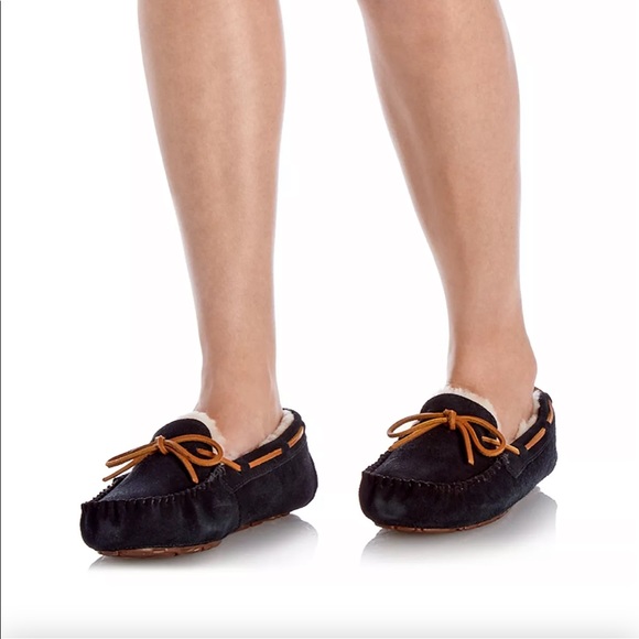 UGG Shoes - Ugg Dakota Slippers Size 8